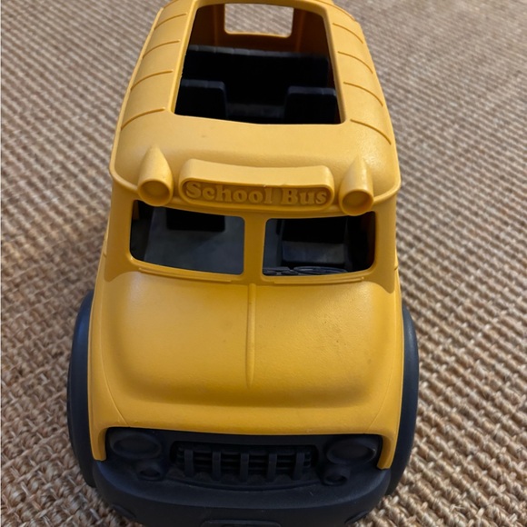 Green Toys schoolbus - Picture 1 of 2